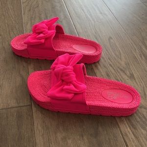 MATA Pink Bow Flip Flop Sandals, Size 8, Hot Pink